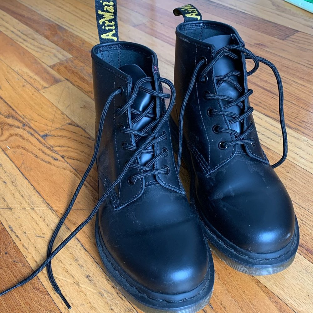 NEW Dr. Martens 101 SMOOTH LEATHER ANKLE BOOTS